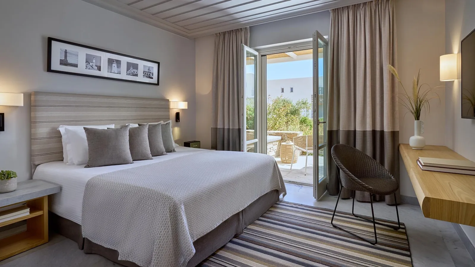 Summer Senses Luxury Resort Paros, Drios, Grčka — Deluxe Room