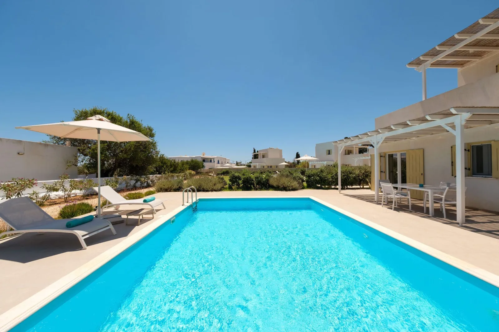 Twin Suns, Drios, Grčka — 1 Bedroom Villa with Private Pool