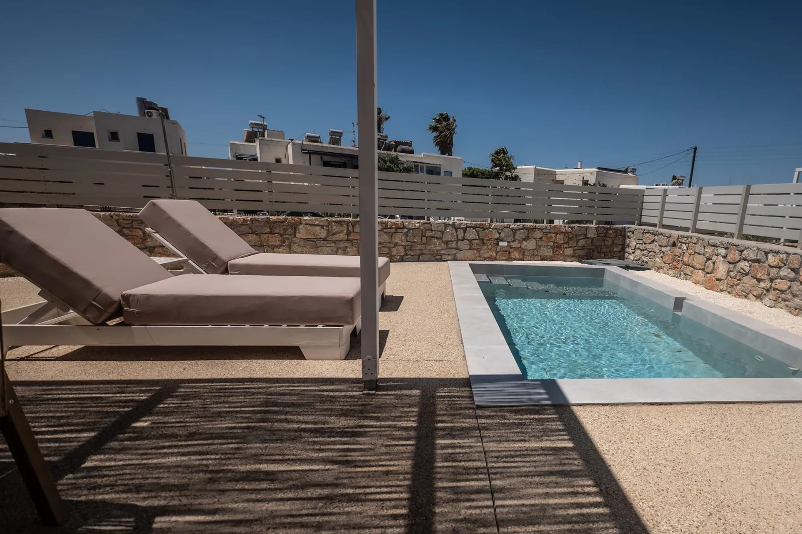 White Homes, Grčka — Villa Mitsako’s- A Cycladic Escape & Private Pool