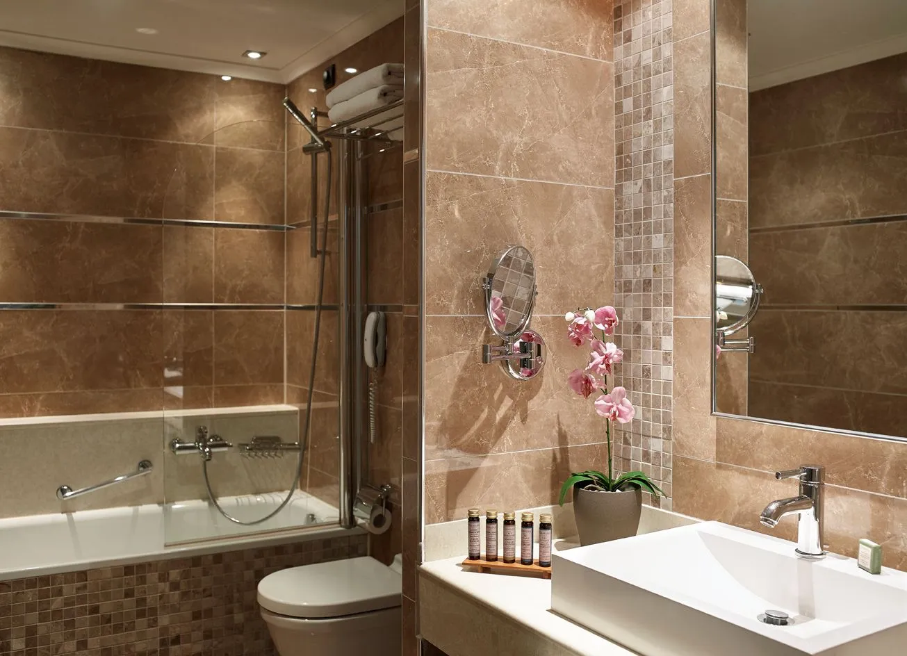 Anatolia Hotel Thessaloniki, Grčka — Junior Suite