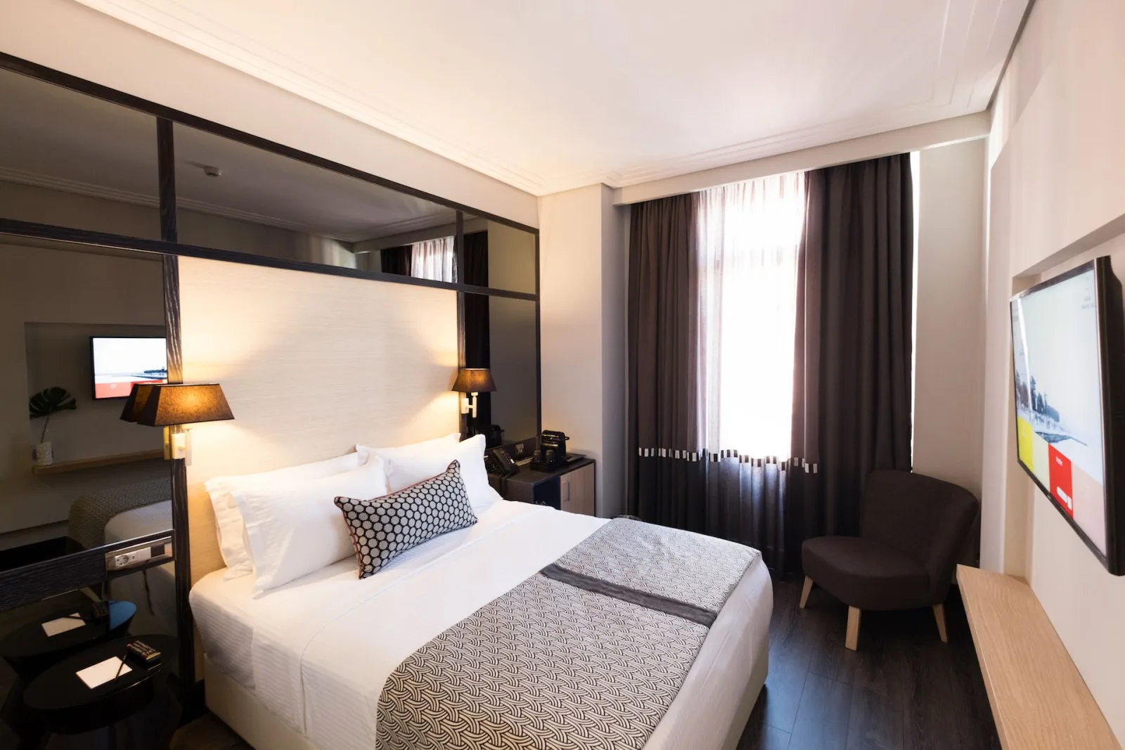 Antigon Urban Chic Hotel, Solun, Grčka — Comfort Double Room City View