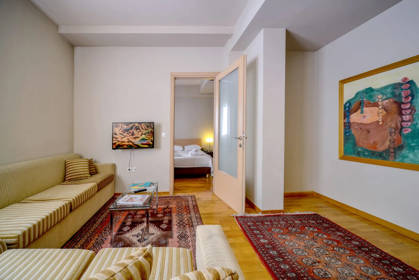 Astoria Hotel Thessaloniki, Grčka — Penthouse Suite Inner View (no balcony)