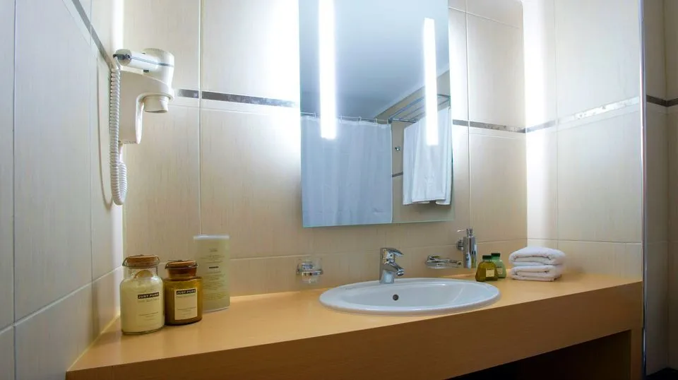 Astoria Hotel Thessaloniki, Grčka — Single Room Budget