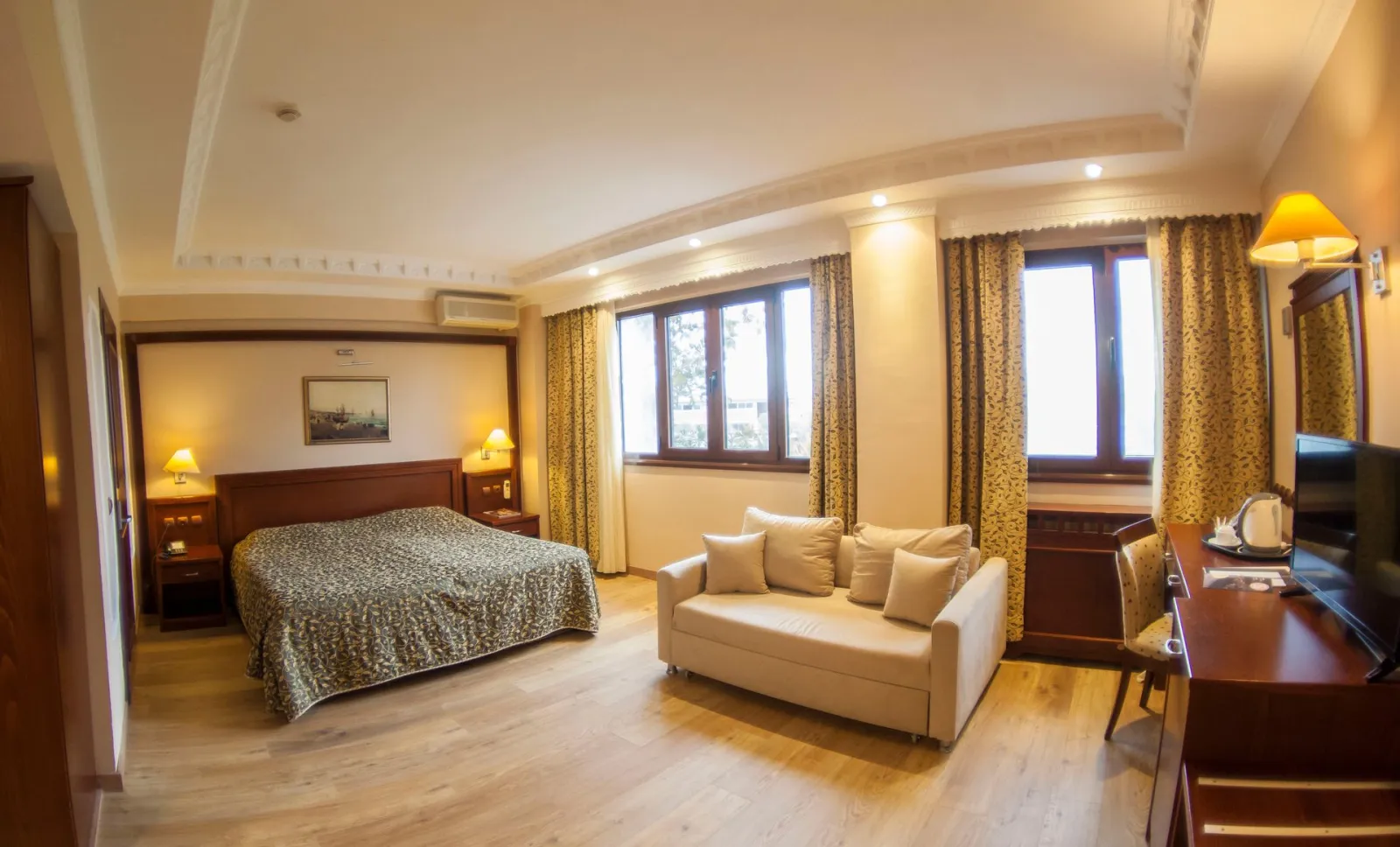 Avalon Hotel Thessaloniki, Grčka — Standard Triple Room