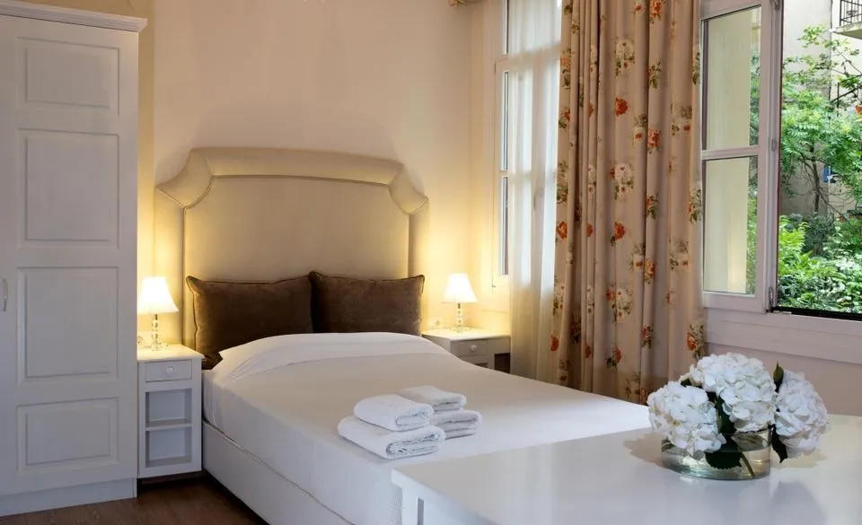 Gatto Perso Luxury Studios & Apartments, Solun, Grčka — Deluxe Studio