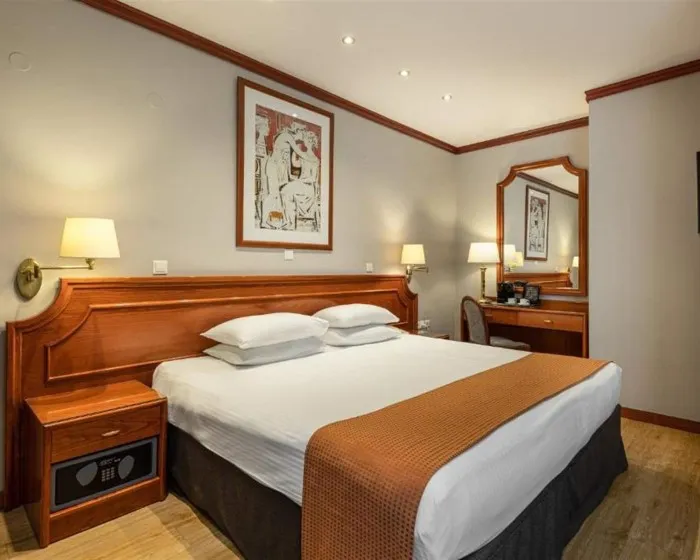 Holiday Inn Thessaloniki, AN IHG Hotel, Grčka — Suite Deluxe