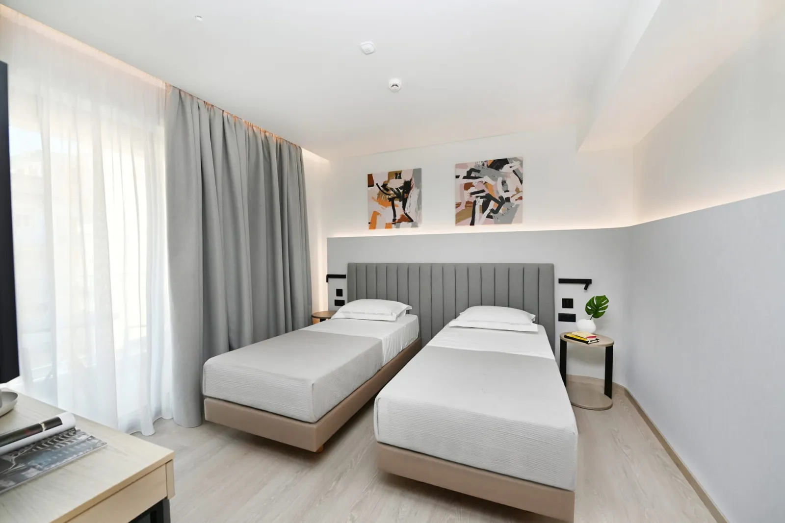Icon Central SKG, Grčka — Premium Double or Twin Room with Balcony