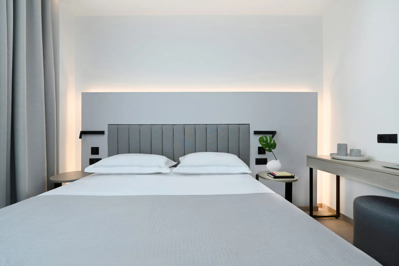 Icon Central SKG, Grčka — Standard Double Room with Balcony