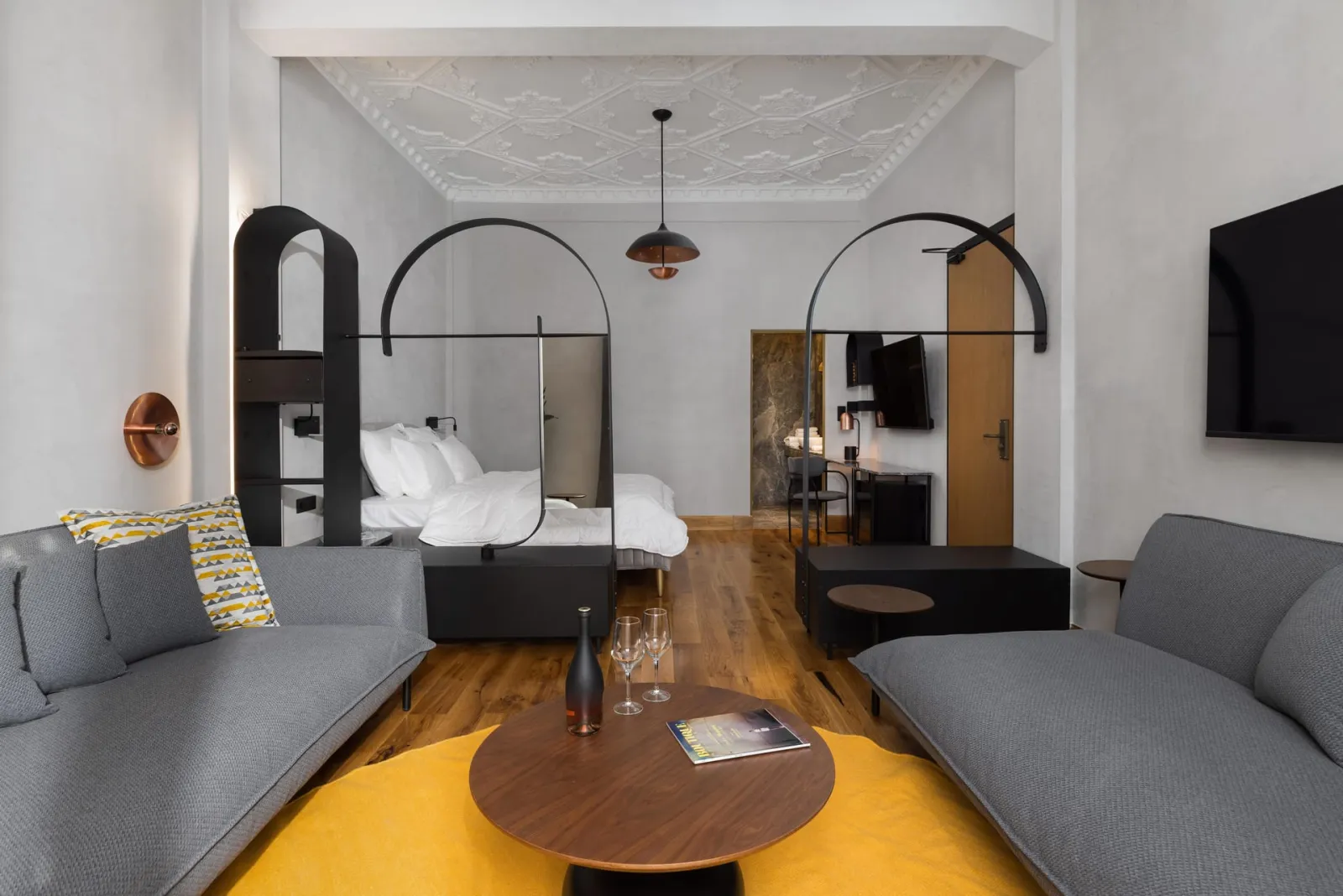 Il Conformista, Grčka — Deluxe Suite