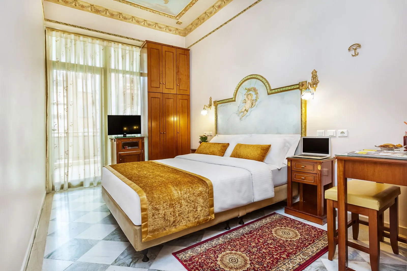 Imperial Palace | Classical Hotel, Grčka — Standard (King Bed) Backyard View