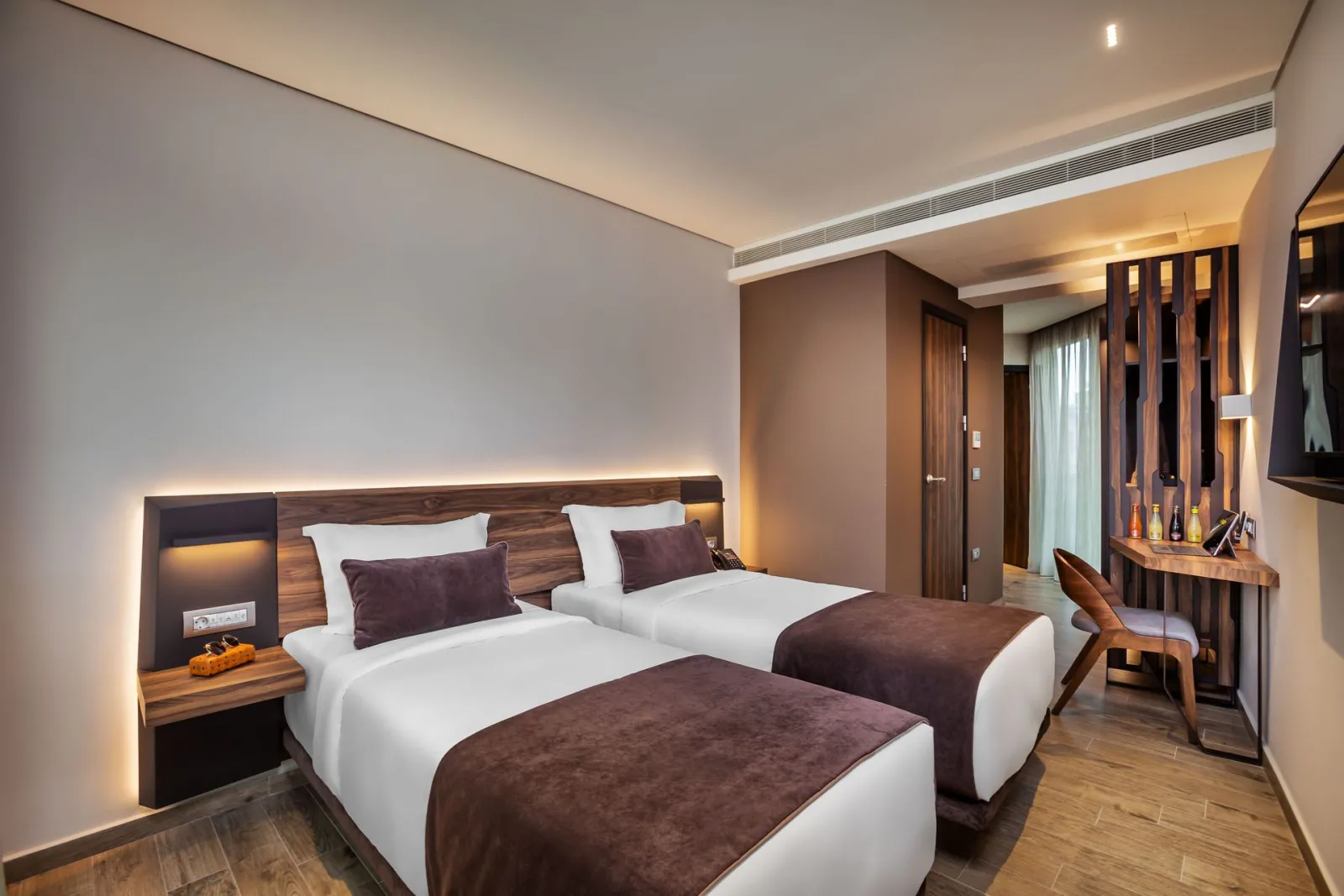 Imperial Plus | Urban Smart Hotel, Grčka — Family (Single+Twin Bed) Connected Suite City View