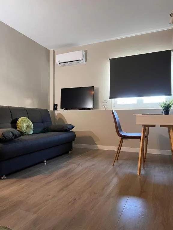 Luxor Suites Venizelou, Grčka — Deluxe Triple Room