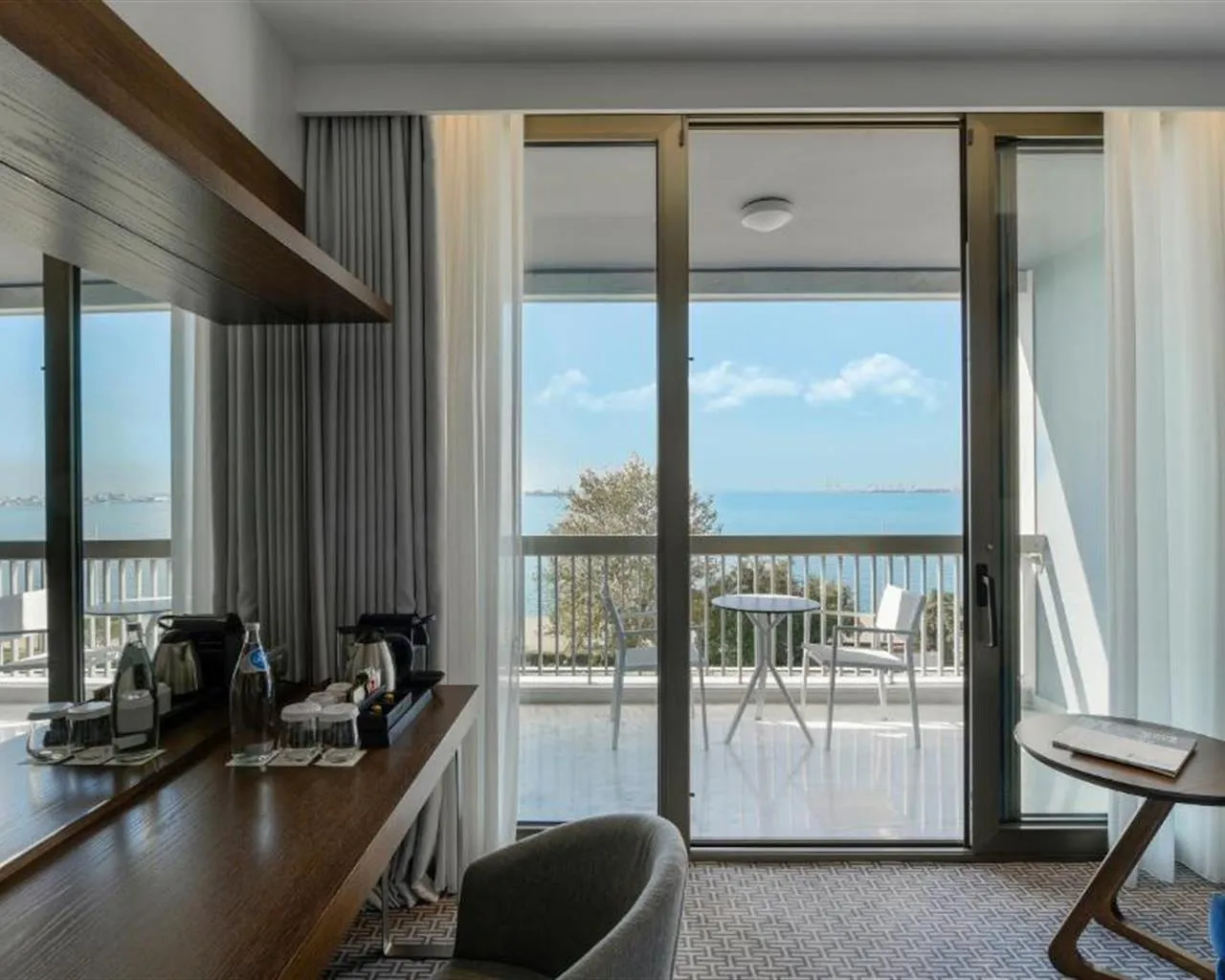 Makedonia Palace Hotel, Solun, Grčka — Double Room Premium Sea View