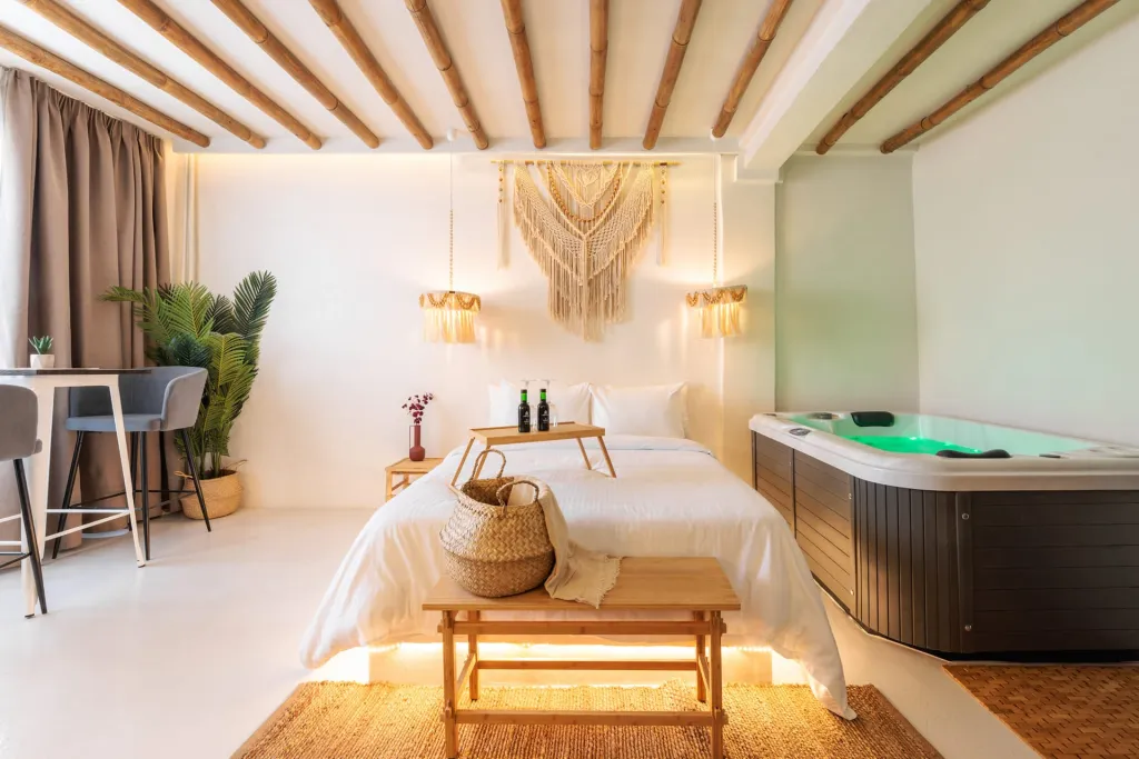 Marabou Unique Stay, Grčka
