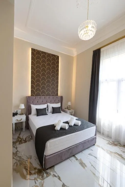 Modern Revival Luxury Hotel, Solun, Grčka — Double Room