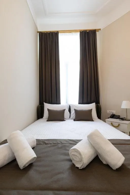 Modern Revival Luxury Hotel, Solun, Grčka — Single Room