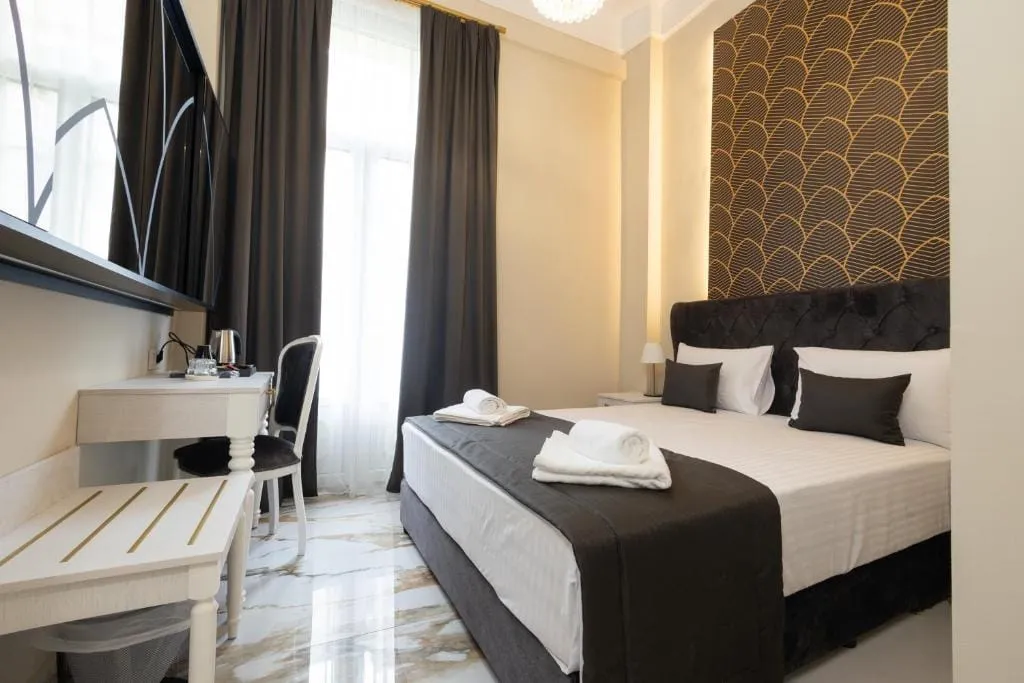 Modern Revival Luxury Hotel, Solun, Grčka — Single Room