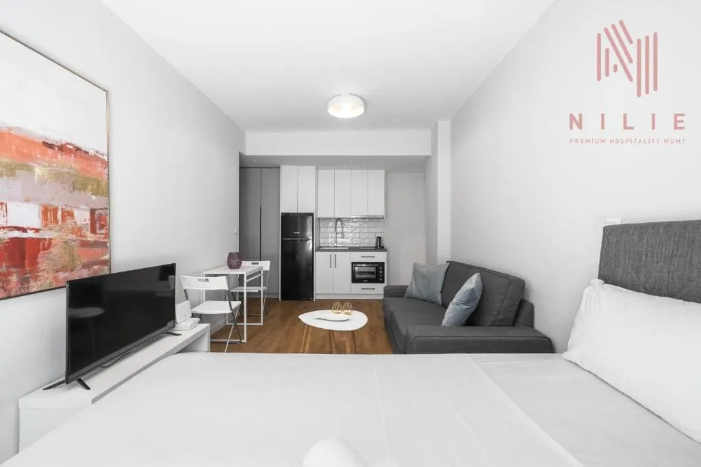 NILIE PREMIUM HOSPITALITY MGMT, Solun – više lokacija, Grčka — Arama 6 | Tsimiski 90