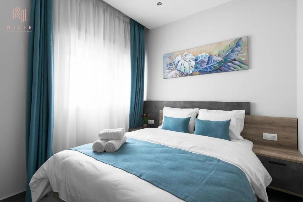 NILIE PREMIUM HOSPITALITY MGMT, Solun – više lokacija, Grčka — Factory 6 | Ernestou Emprar 13