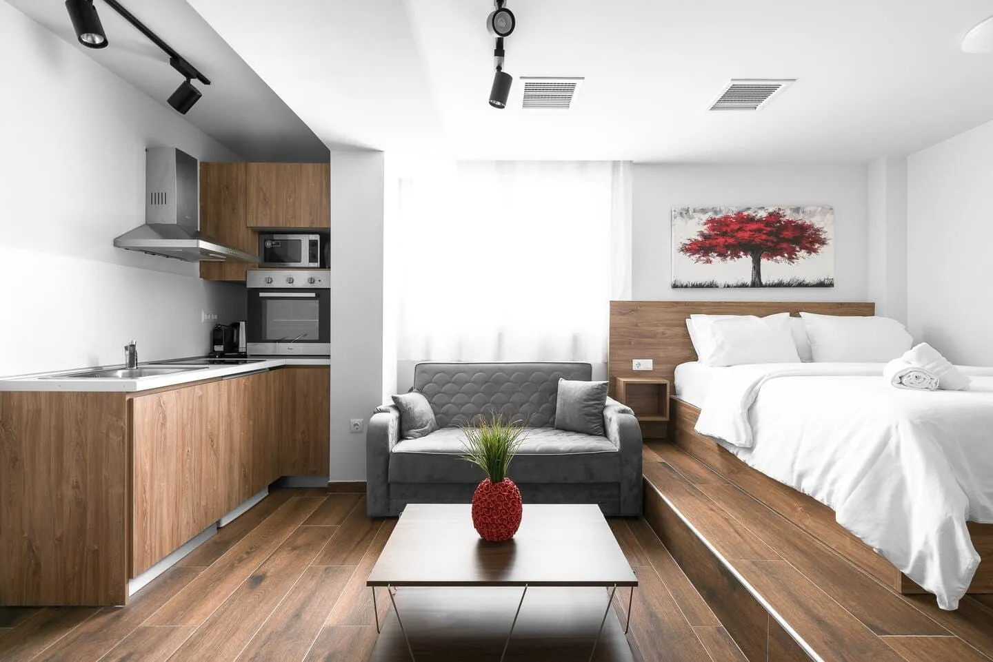 NILIE PREMIUM HOSPITALITY MGMT, Solun – više lokacija, Grčka — Ultima 3 | Ionos Dragoumi 43