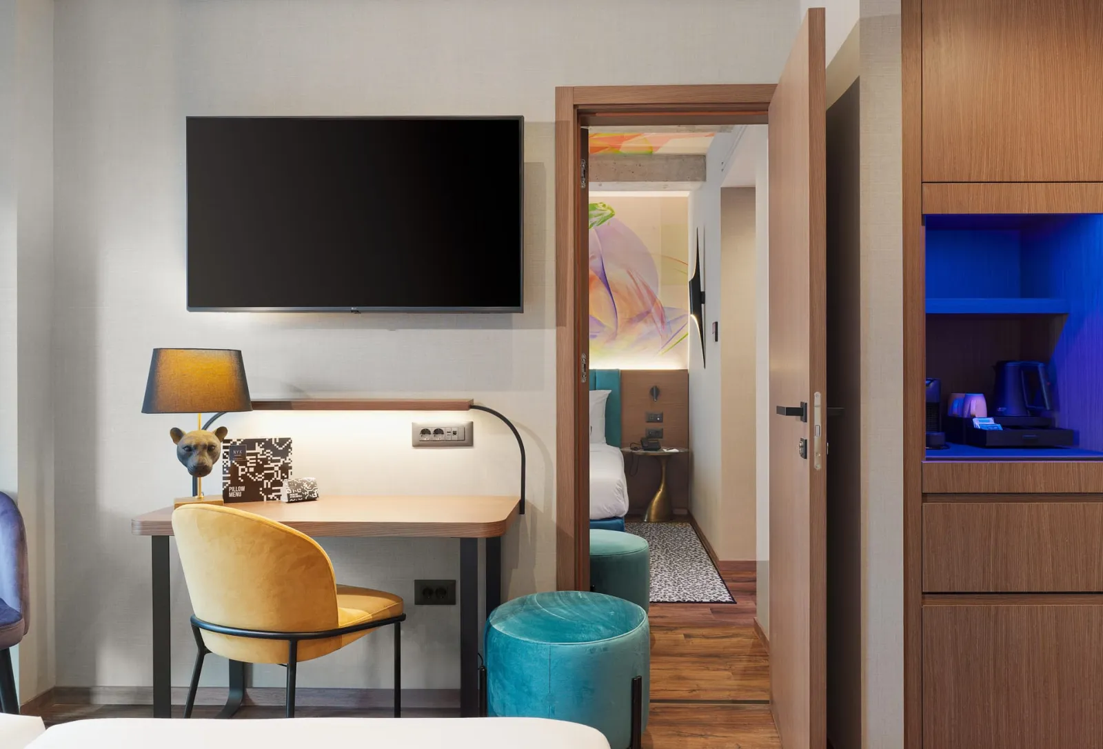 NYX Hotel Thessaloniki, Grčka — Family Room - Two Rooms Interconnected