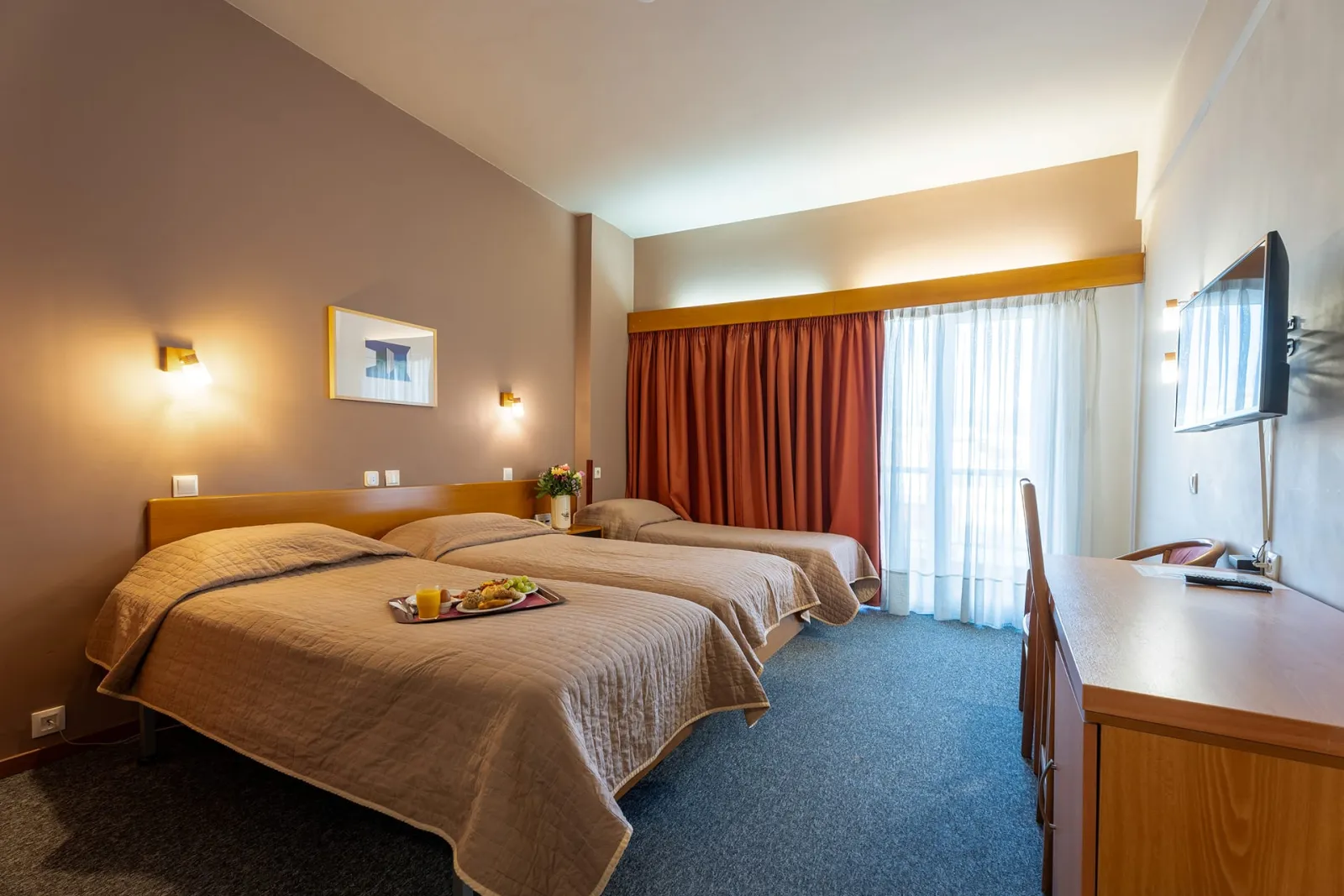 Queen Olga Hotel Thessaloniki, Solun, Grčka — Standard Triple Room
