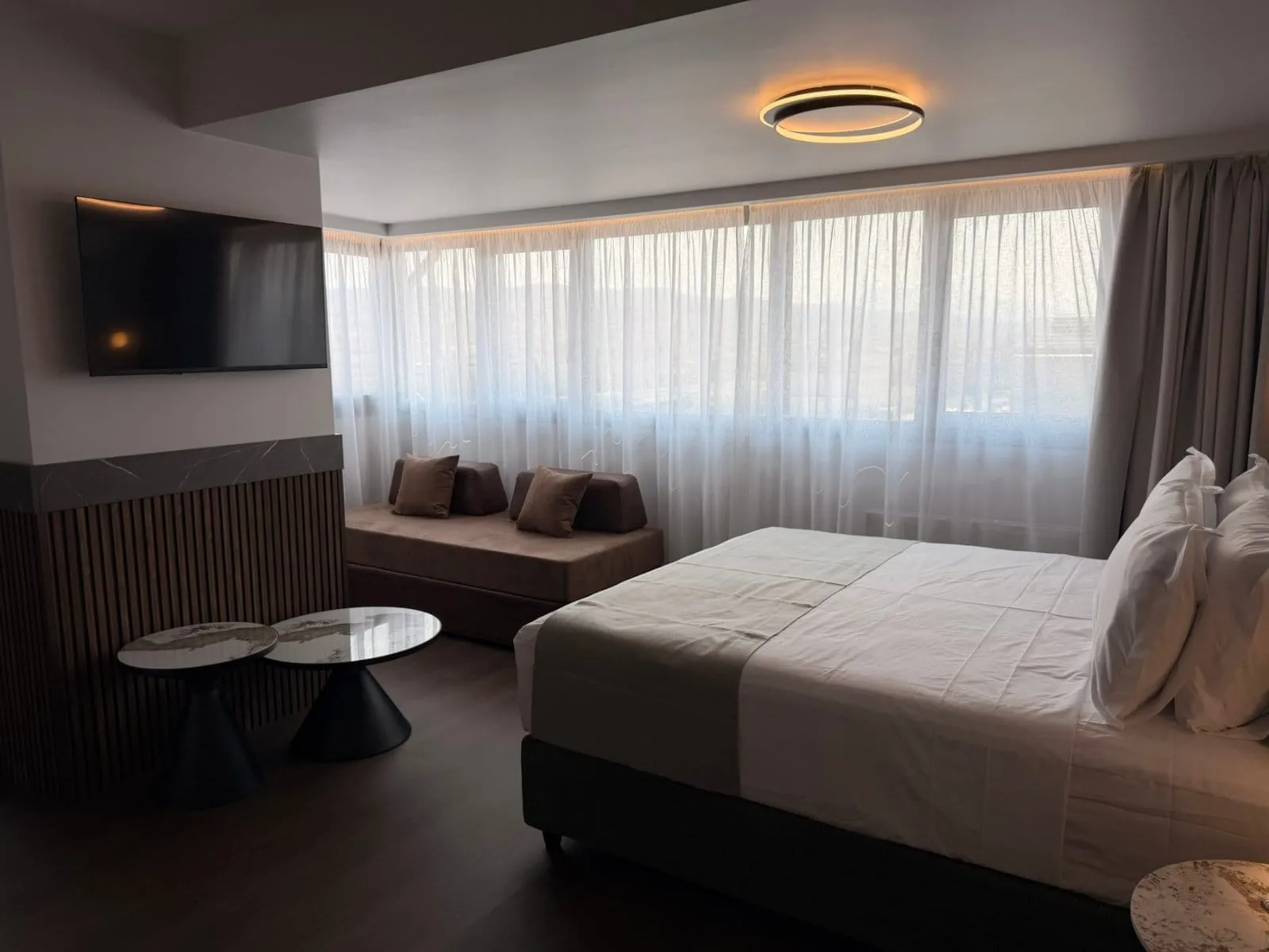 Rotonda Hotel Thessaloniki, Solun, Grčka — Junior Suite