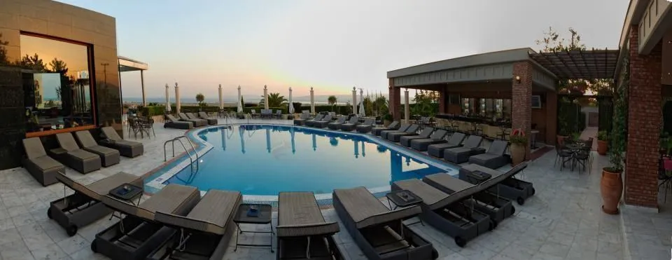 Royal Hotel Thessaloniki, Grčka — fotografija 3