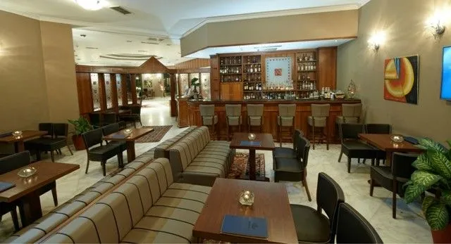 Royal Hotel Thessaloniki, Grčka — fotografija 8
