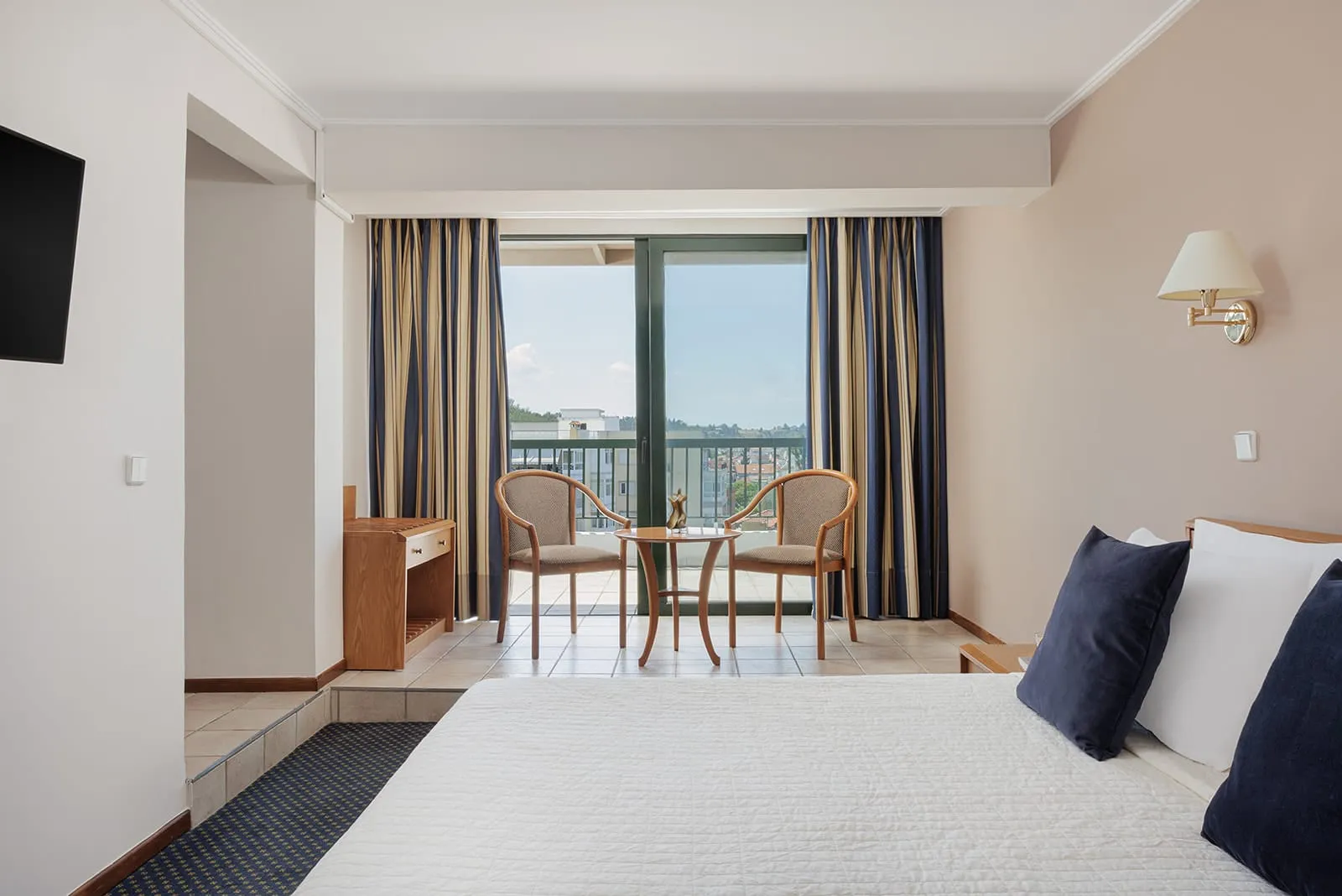 Sun Beach Hotel Thes, Grčka — One Bedroom Suite