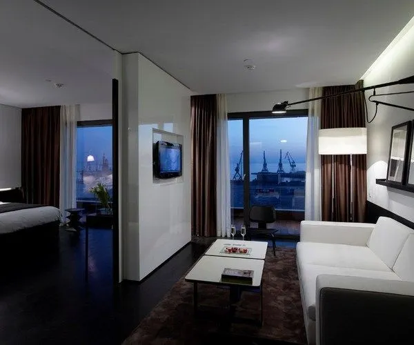 The Met Hotel, Grčka — Executive Suite