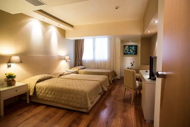The Tobacco Hotel Thessaloniki Davitel, Grčka — Twin Room With Extra Bed