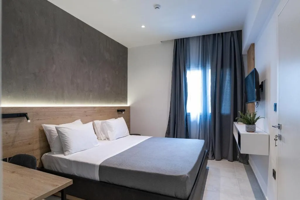 White 9, Solun, Grčka — Deluxe Double Room