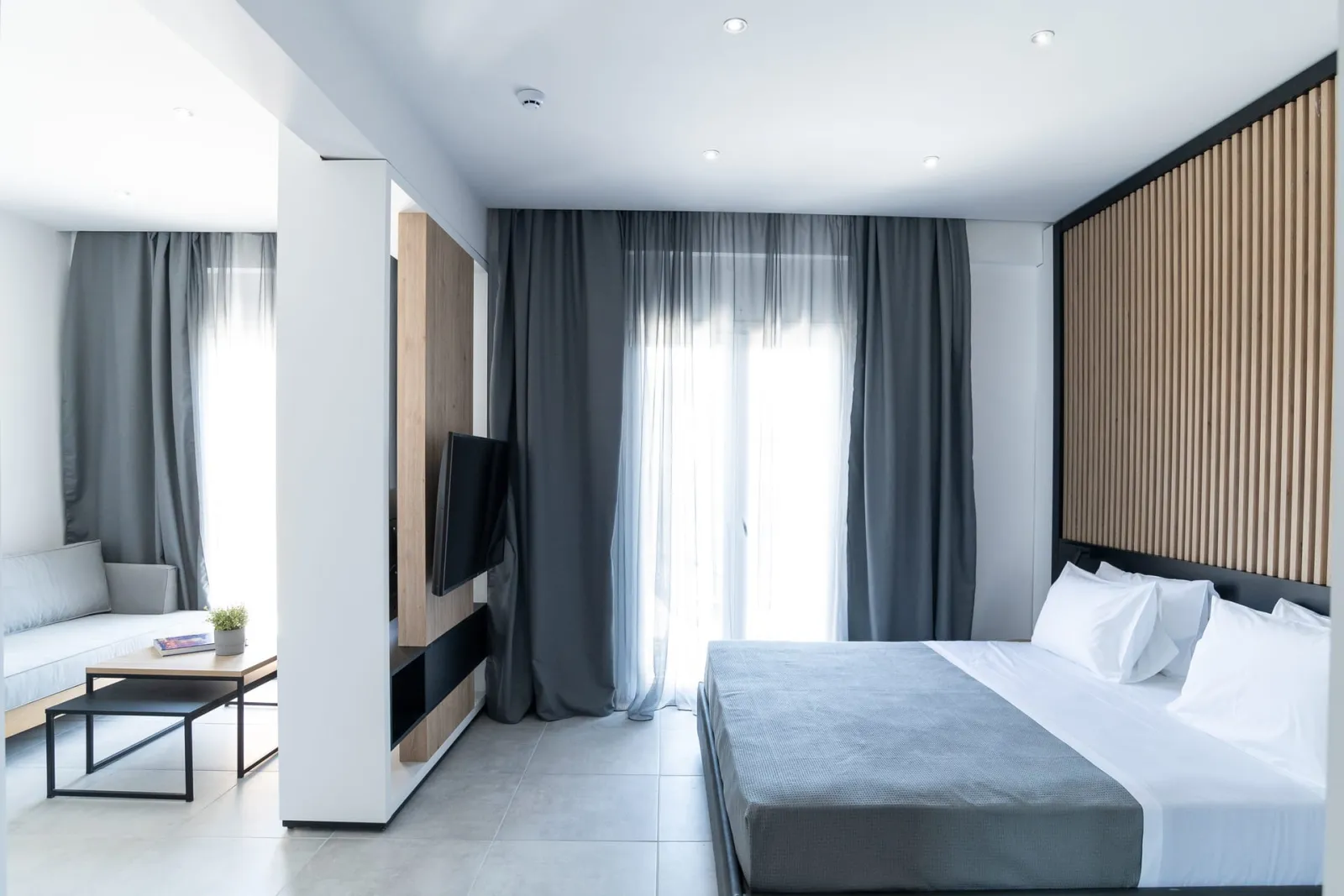 White 9, Solun, Grčka — Deluxe Suite