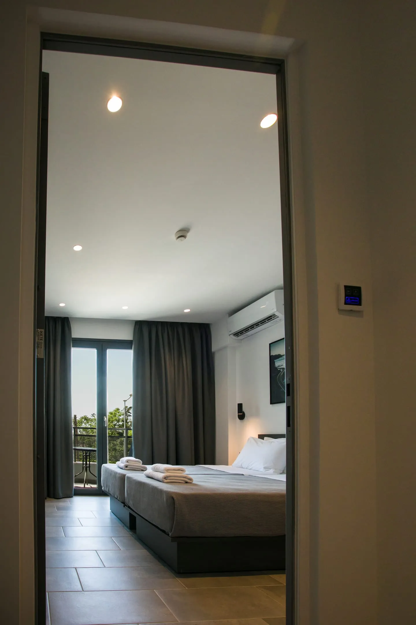 White Trilogy Rooms, Grčka — Deluxe Double Room