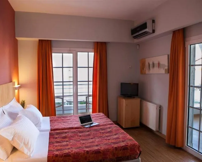 Kronos Hotel, Platamon, Grčka — Triple Room