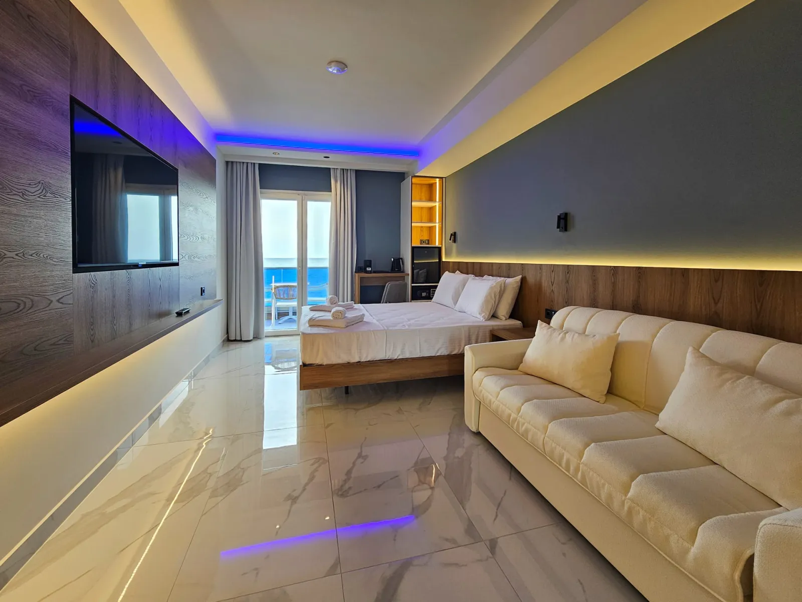 Akteon Girni Hotel, Paralija, Grčka — Deluxe Family Studio