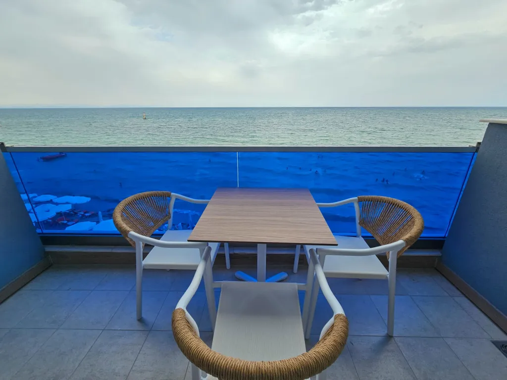 Akteon Girni Hotel, Paralija, Grčka — Deluxe Family Studio
