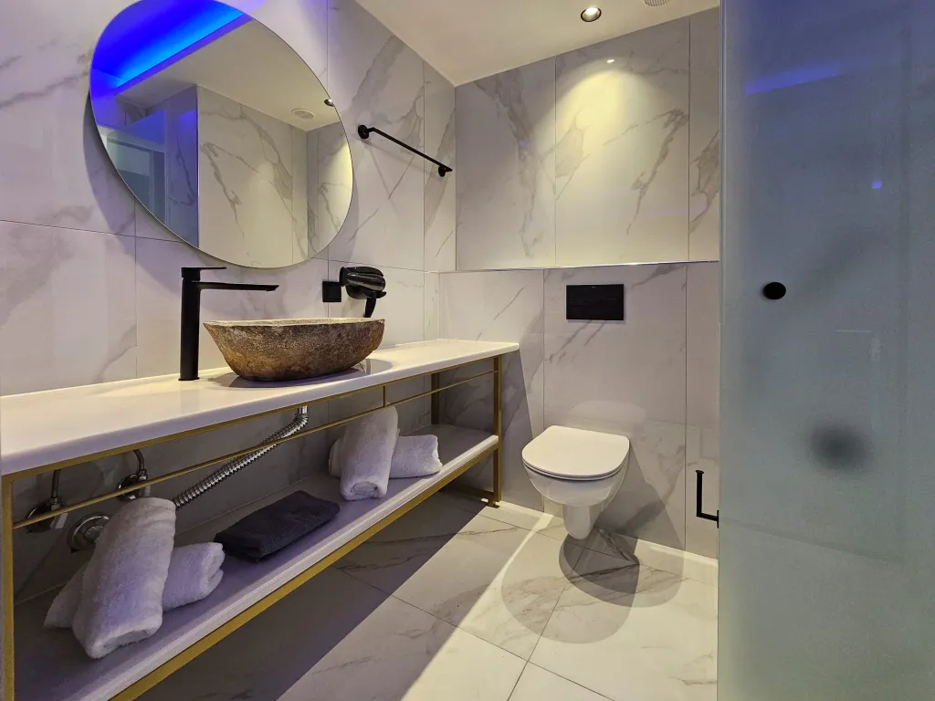 Akteon Girni Hotel, Paralija, Grčka — Deluxe Family Studio