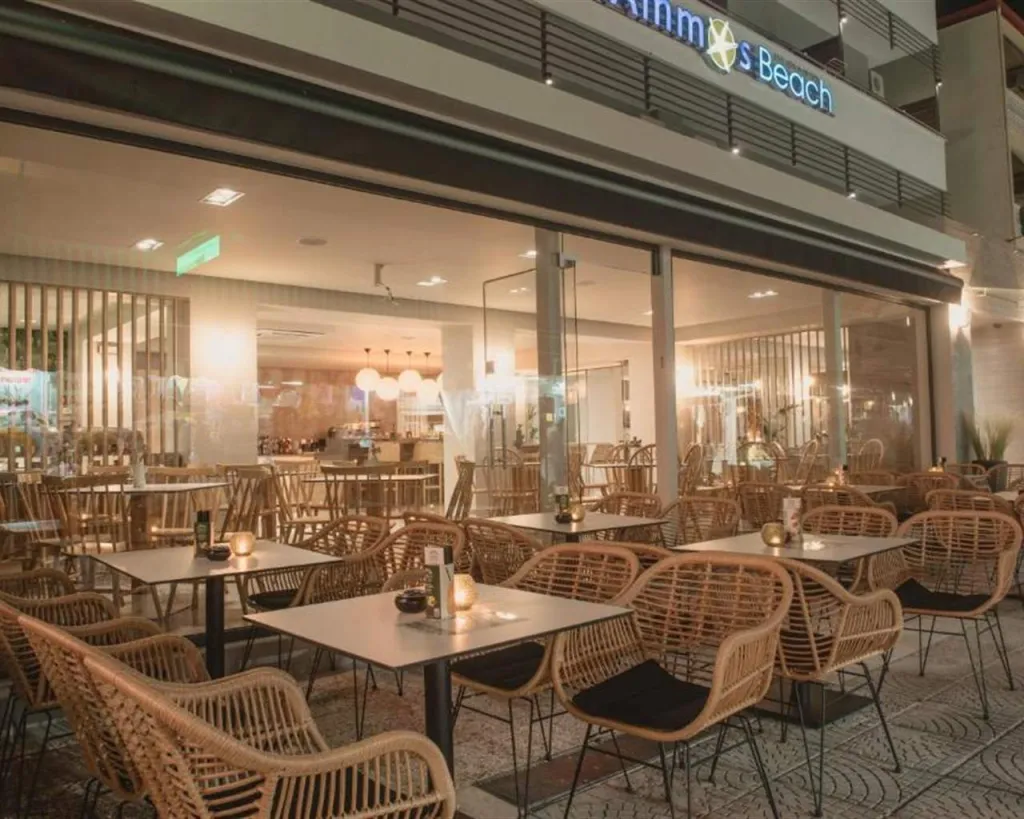 Ammos Beach Seaside Luxury Suites, Olimpik Bič, Grčka — plaža