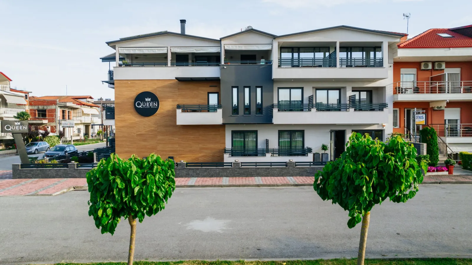 Elizabeth Queen Luxury Rooms, Paralija