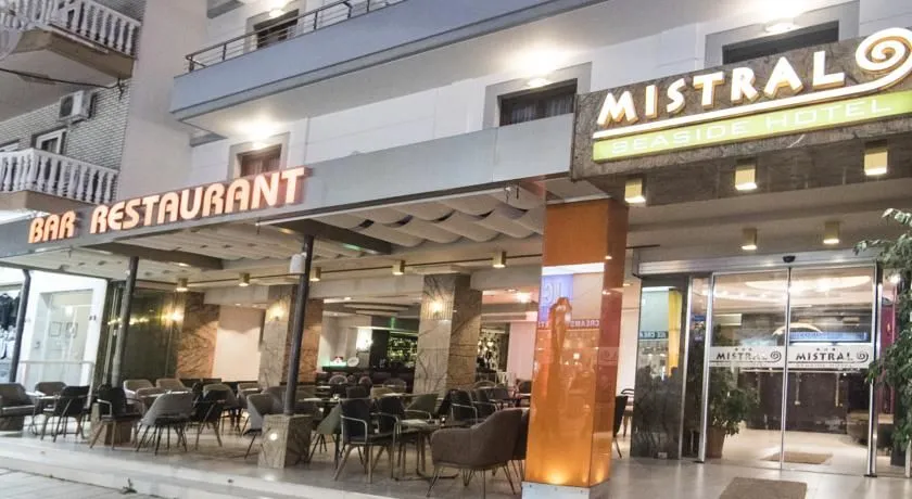 Mistral Seaside Hotel, Paralija, Grčka — fotografija 1