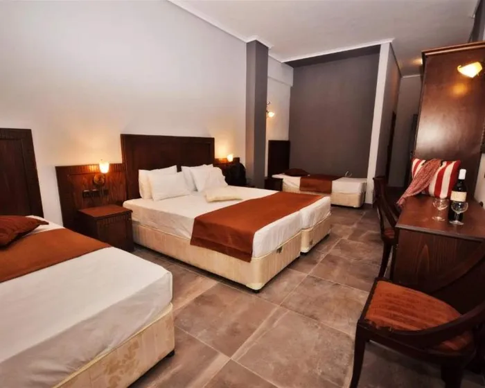 Paralia Beach Boutique Hotel, Paralija, Grčka — Family Room City View