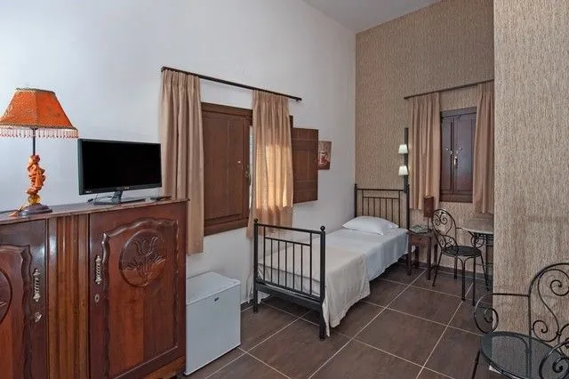 Polys Hotel, Katahas, Grčka — Standard Double - 2 single beds