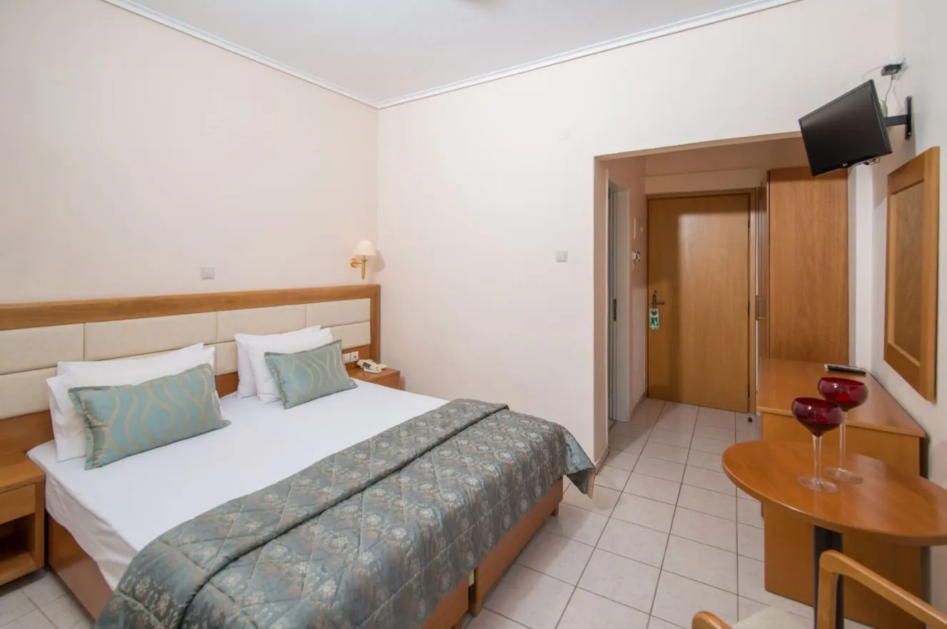 Regina Mare Hotel, Paralija, Grčka — Easy Double Room