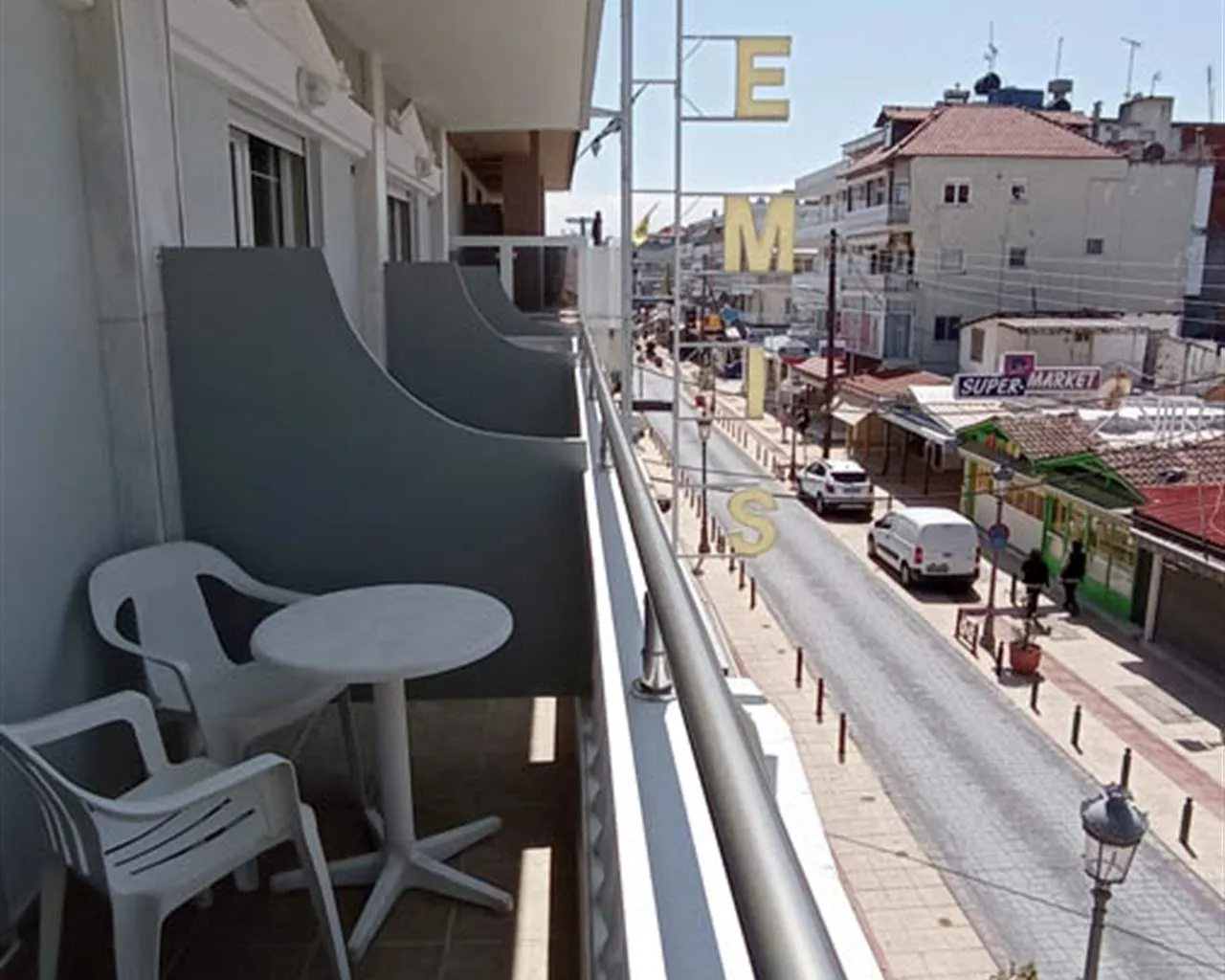 Themis Beach Hotel, Paralija, Grčka — Single Room Road View