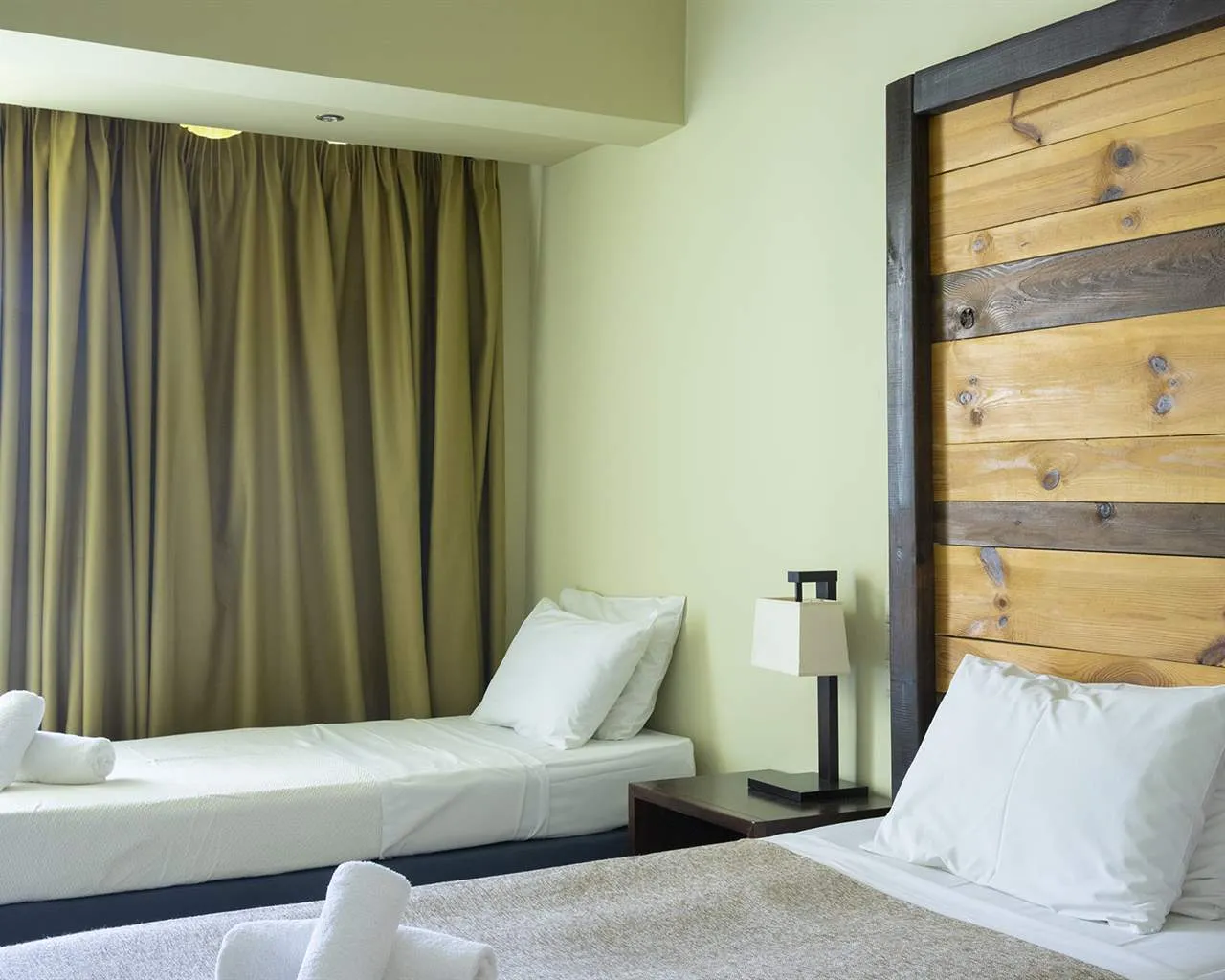 Olympian Bay Grand Resort By Anayia All-Inclusive Resorts, Leptokarija, Grčka — Bungalow Double Olympus or Garden View