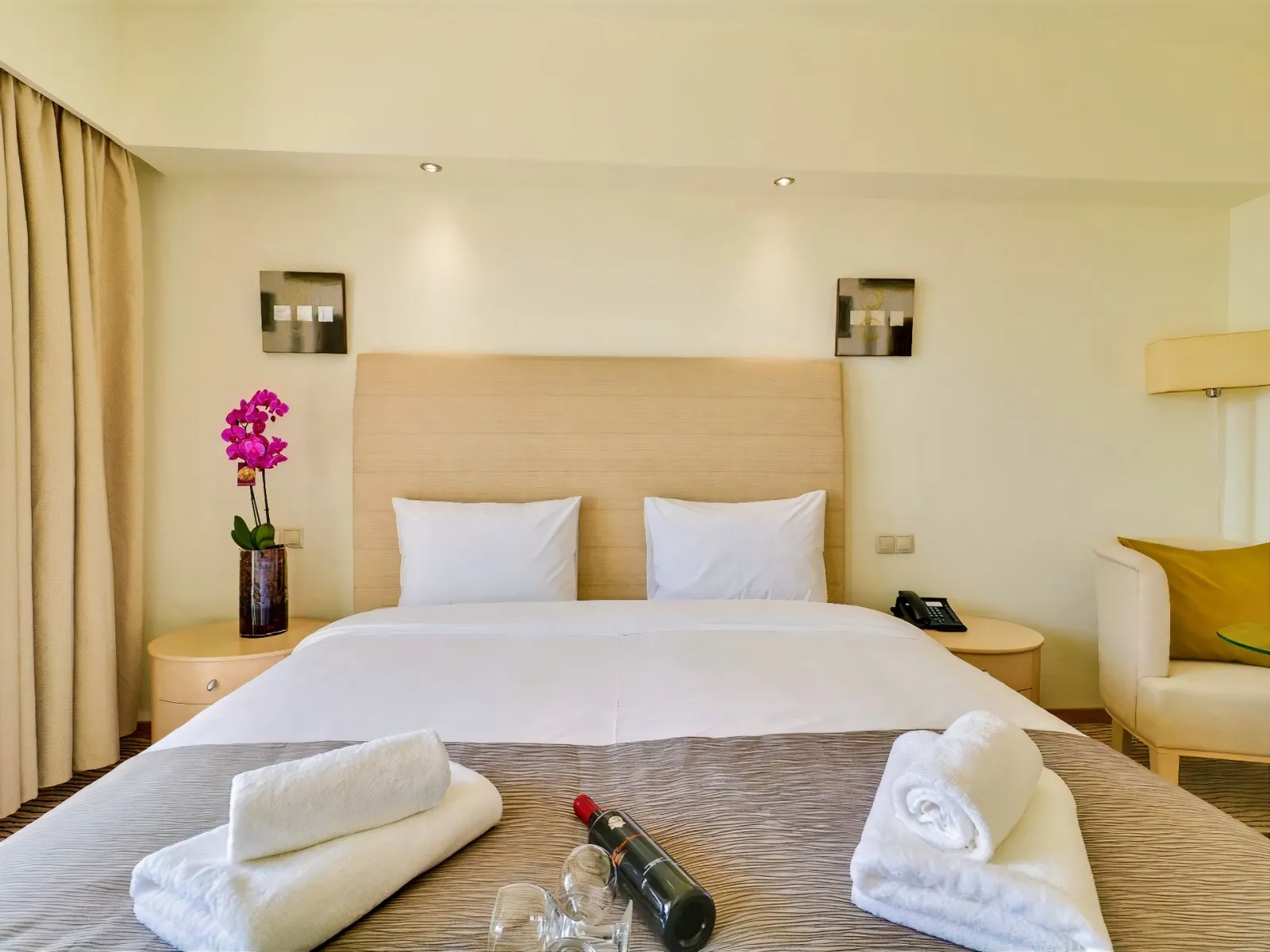 Olympian Bay Grand Resort By Anayia All-Inclusive Resorts, Leptokarija, Grčka — Double Room Olympus View