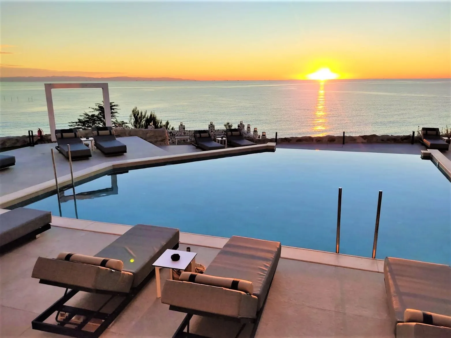 Akrotiri Olympus Luxury Suites, Gritsa Litohoro