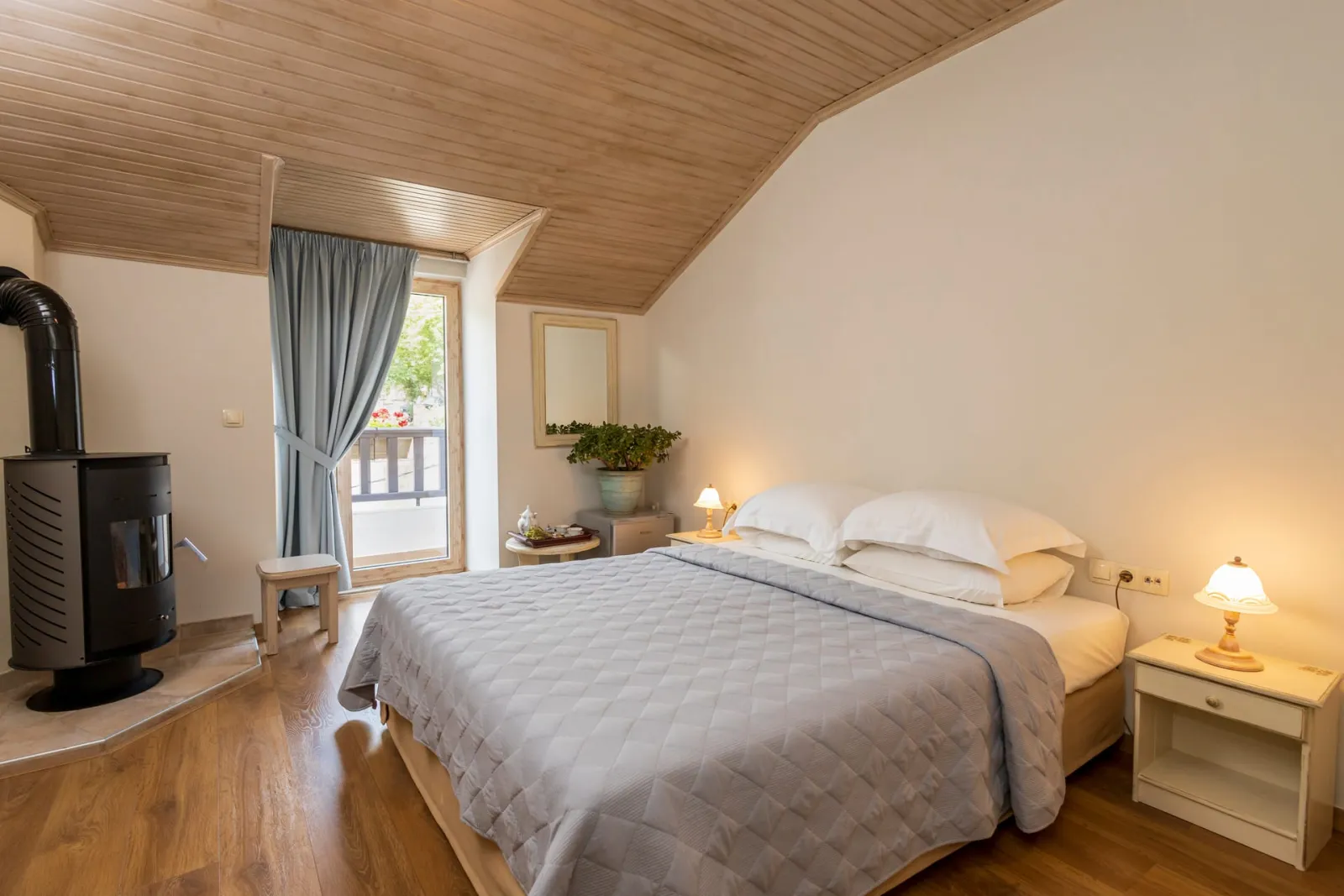 Dimatis Hotel, Agios Dimitrios, Grčka — Classic Attic Double Room with Village View